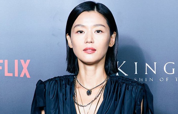 Jun Ji Hyun nan ni bien kich cho dong vai xac song hinh anh