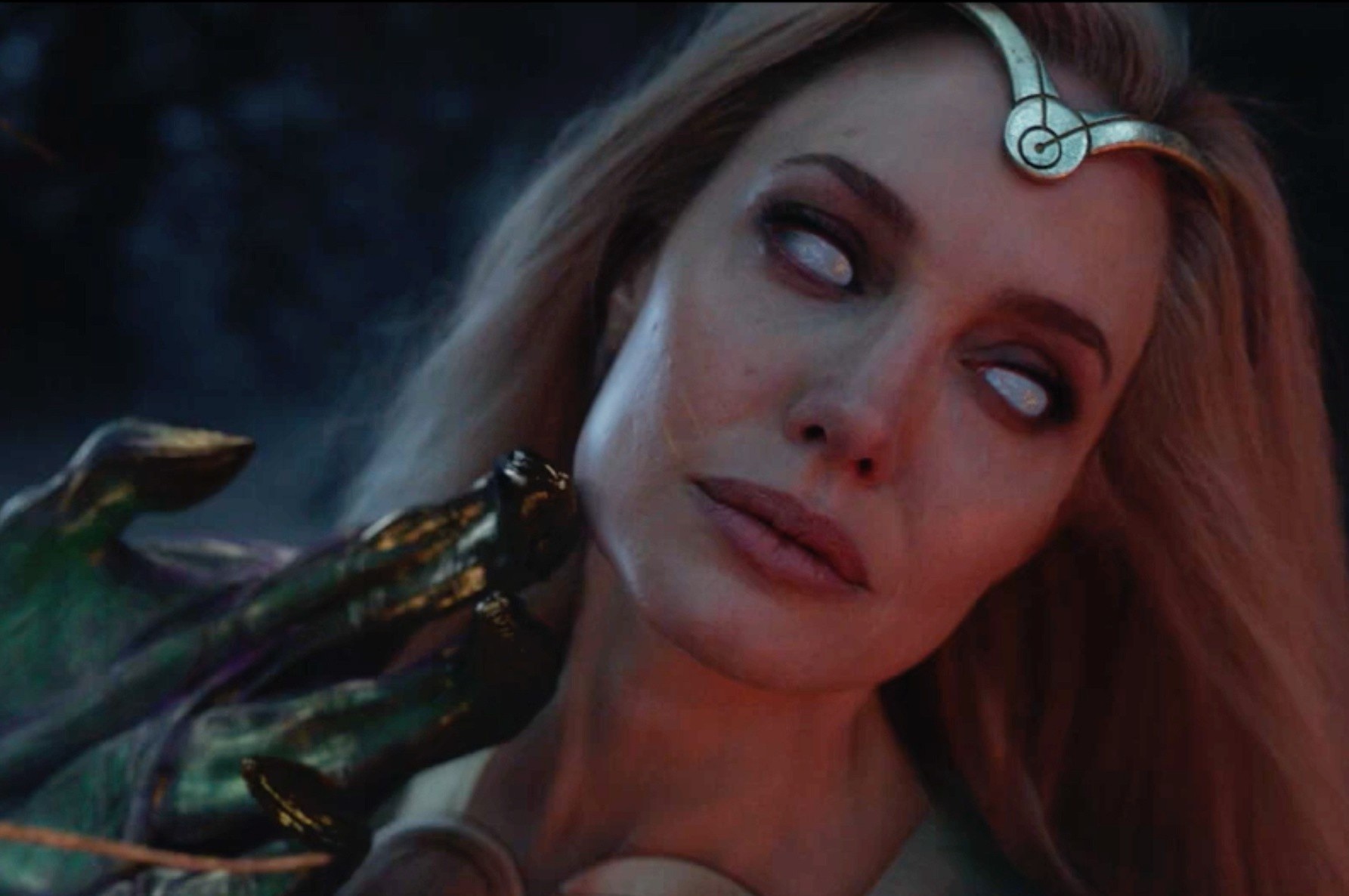 Biet doi sieu anh hung nghin tuoi cua vu tru Marvel hinh anh