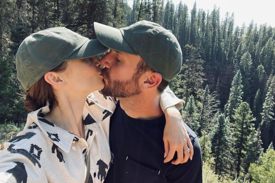 Anh trang mat cua Lily Collins hinh anh