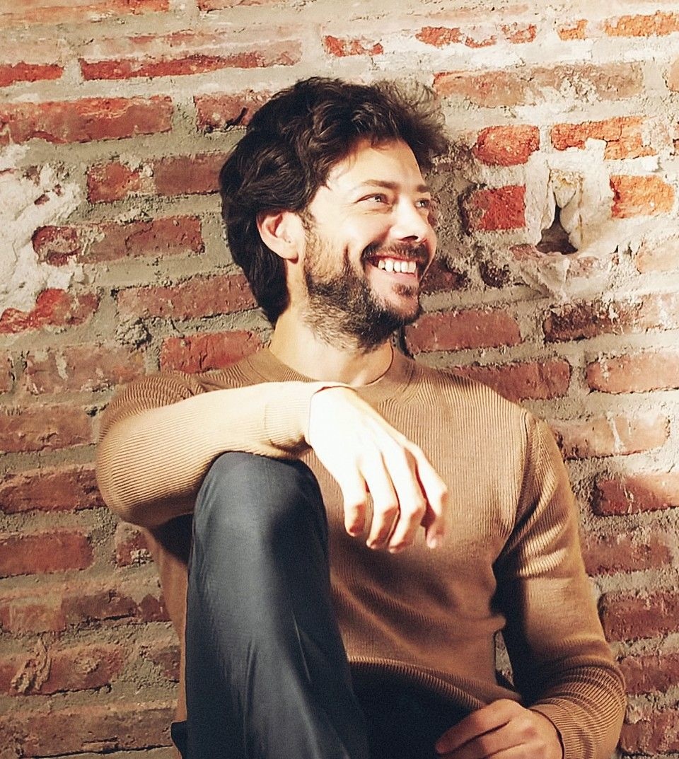 Álvaro Morte Money Heist ảnh 8 Alvaro Morte Money Heist anh 8