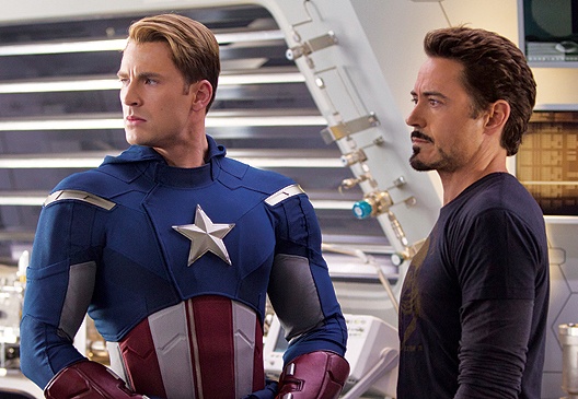 Ganh nang cua vu tru sieu anh hung hinh anh