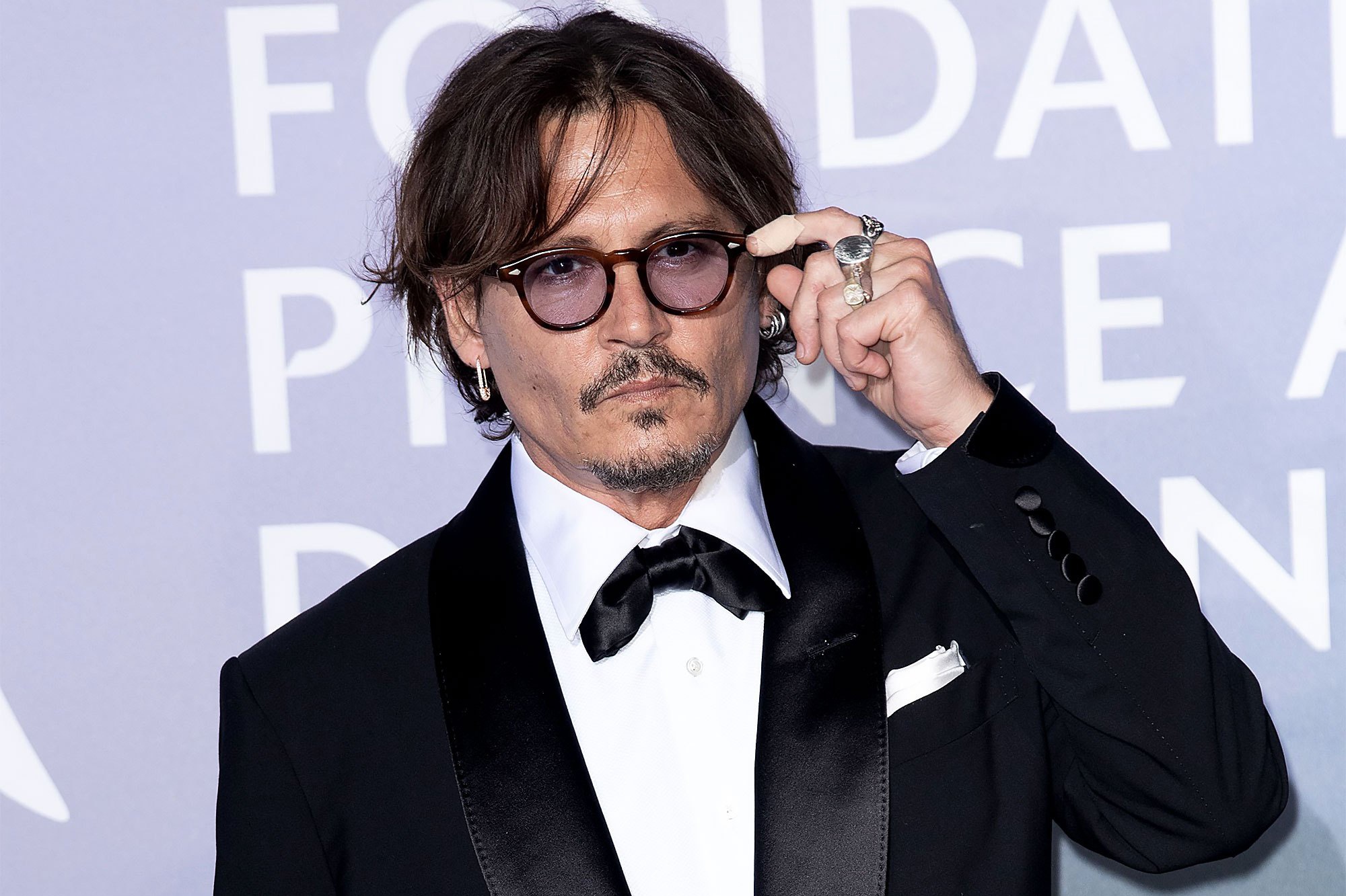 Johnny Depp bi che nhao dien lo hinh anh