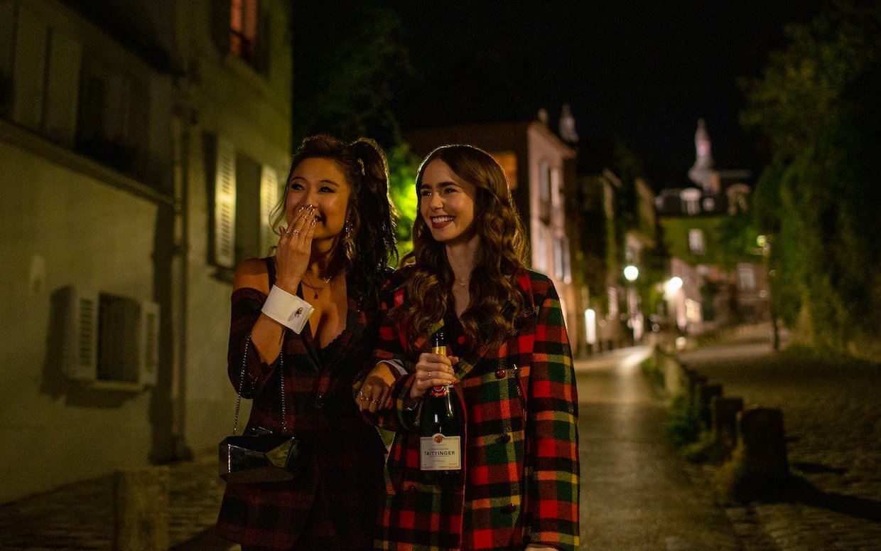 review Emily in Paris ảnh 7 review Emily in Paris anh 7