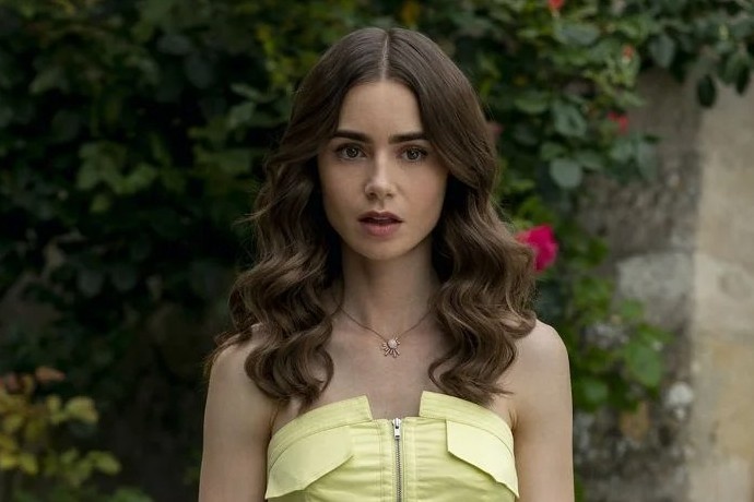 Lo hong cua ‘Emily in Paris 2’ hinh anh