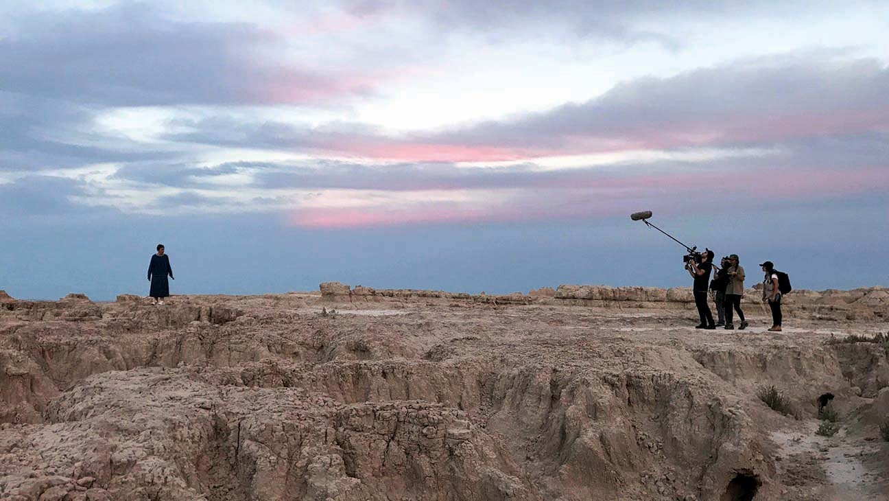 Đạo diễn Chloé Zhao: 'Tôi buộc phải theo tiến độ khi làm với Marvel' ảnh 7 Dao dien Chloe Zhao: 'Toi buoc phai theo tien do khi lam voi Marvel' anh 7