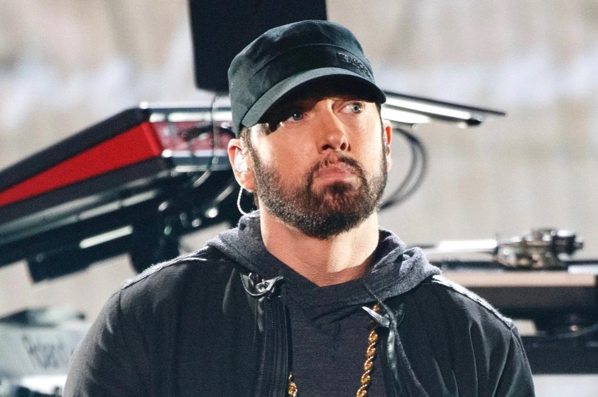 Eminem se bieu dien voi rapper khiem thinh hinh anh