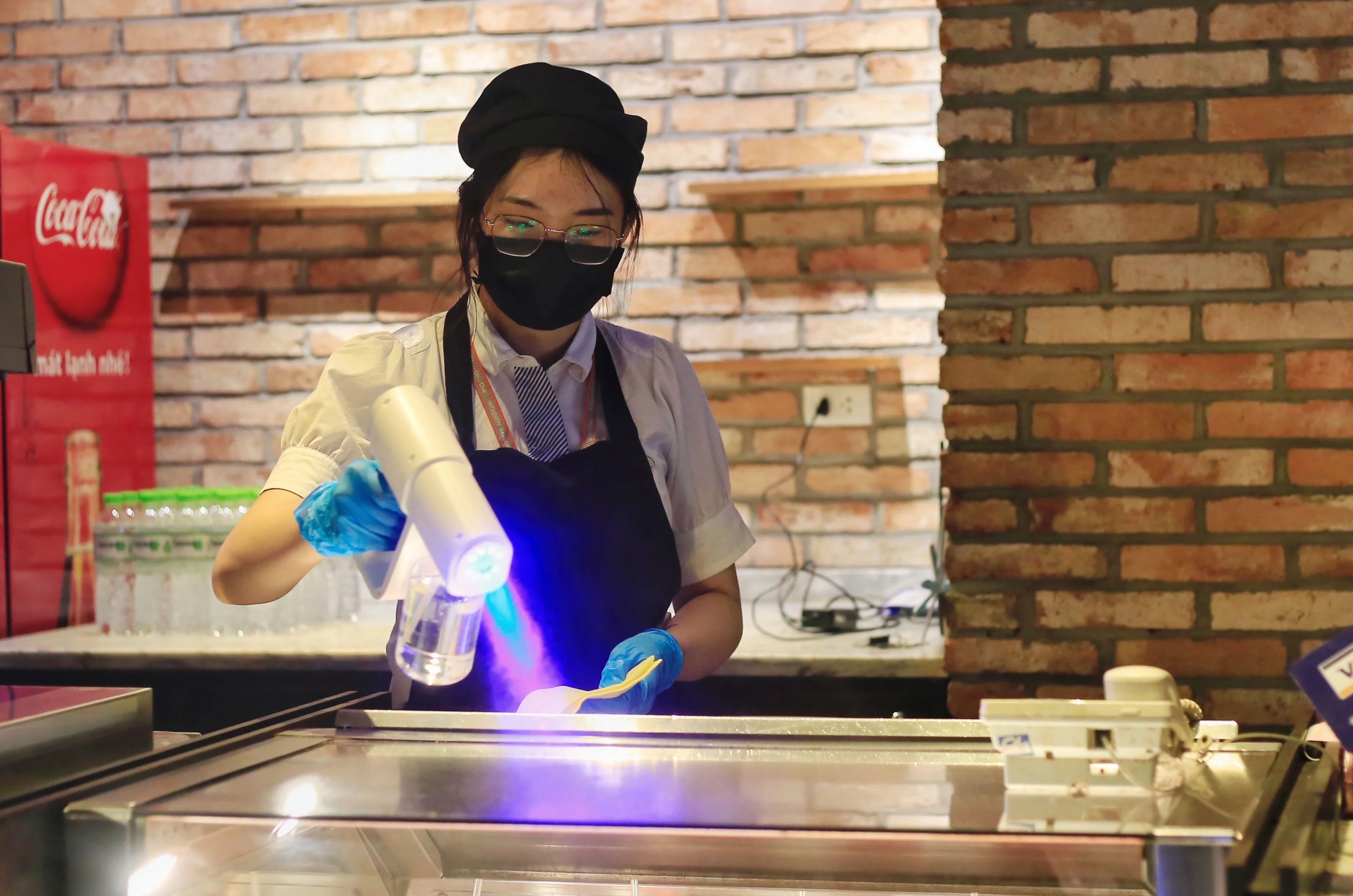 rap Ha Noi mo cua tro lai anh 2