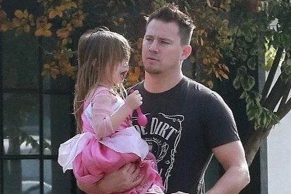 Cuoc song bo don than cua Channing Tatum hinh anh