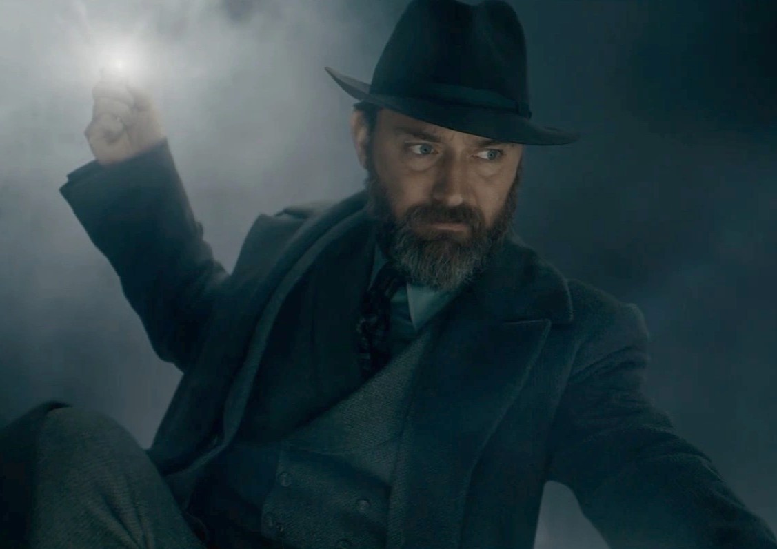review Fantastic Beasts 3 anh 1