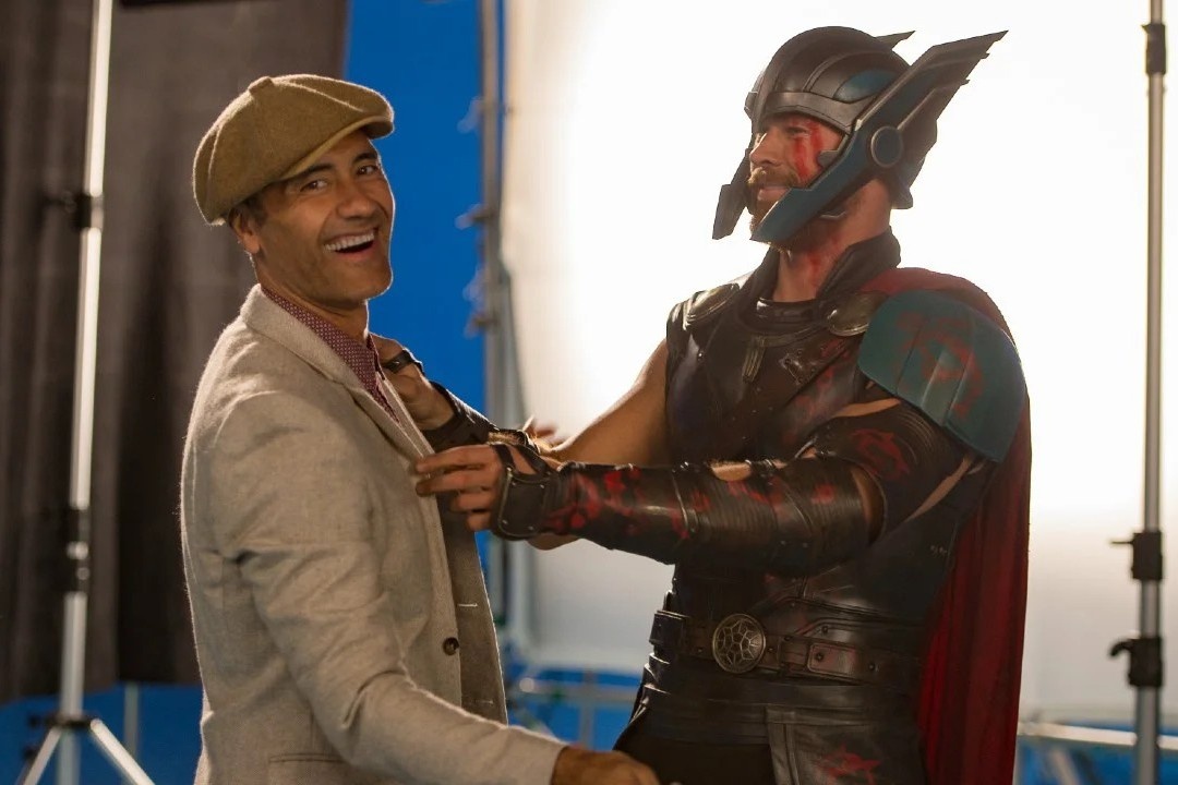 Dao dien noi doi de gay an tuong voi Marvel hinh anh