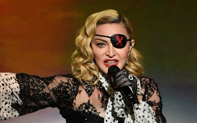 Madonna tiec nuoi vi bo lo co hoi dong phim cung Keanu Reeves hinh anh