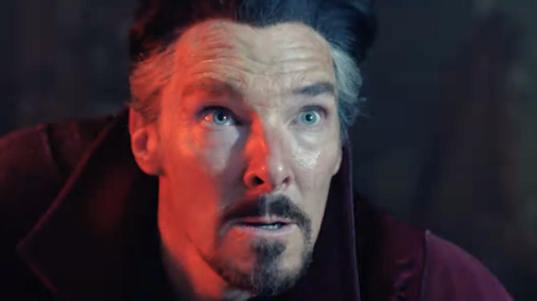 ‘Doctor Strange 2’ co qua den toi va bao luc? hinh anh