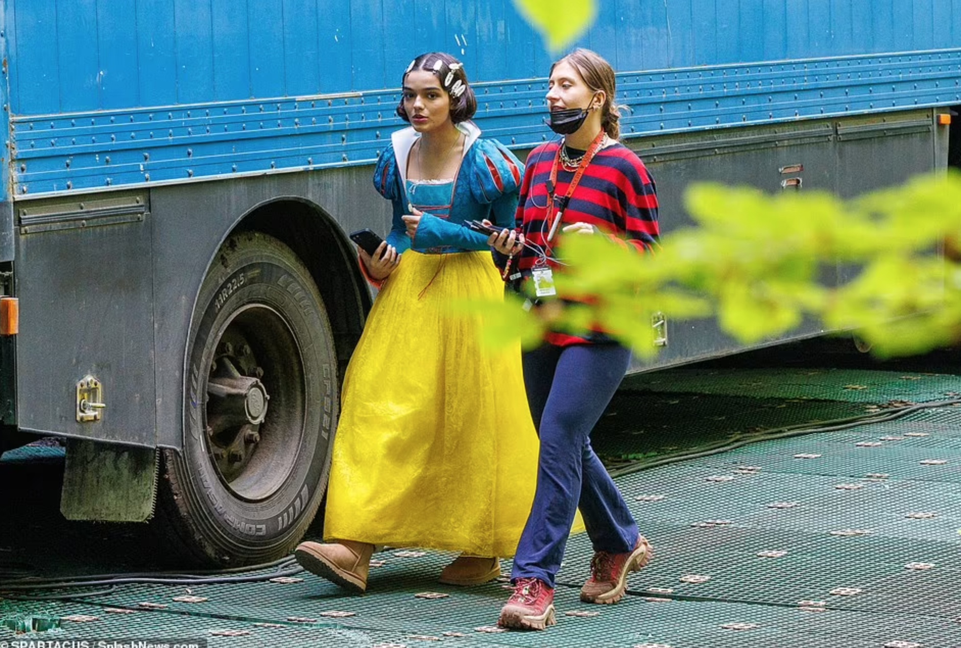 Bạch Tuyết da màu ảnh 3 Bach Tuyet da mau anh 3