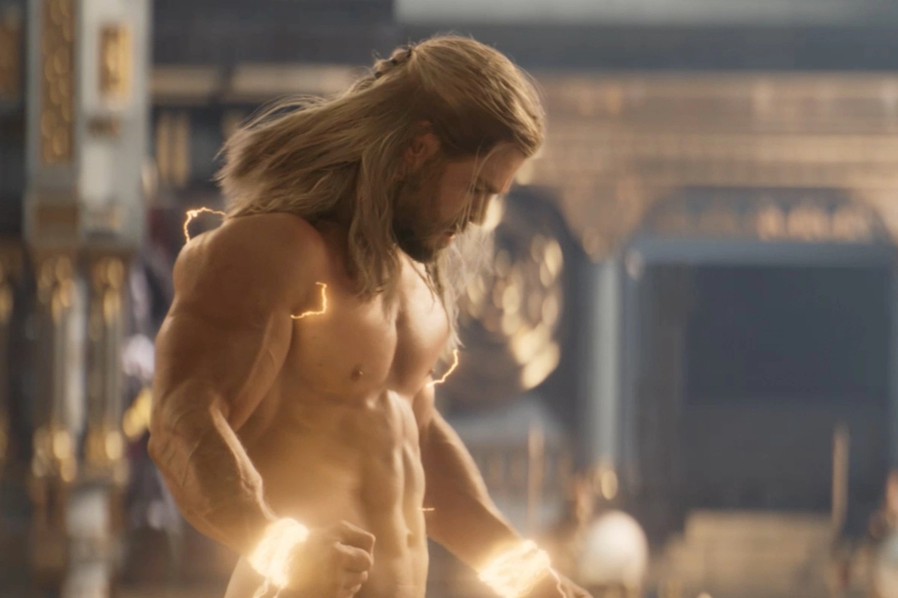 Thor xam ten Loki len lung trong 'Thor: Love and Thunder' hinh anh