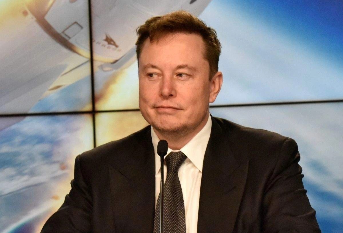 Elon Musk nhac den vu kien 50 trieu USD cua Johnny Depp, Amber Heard hinh anh