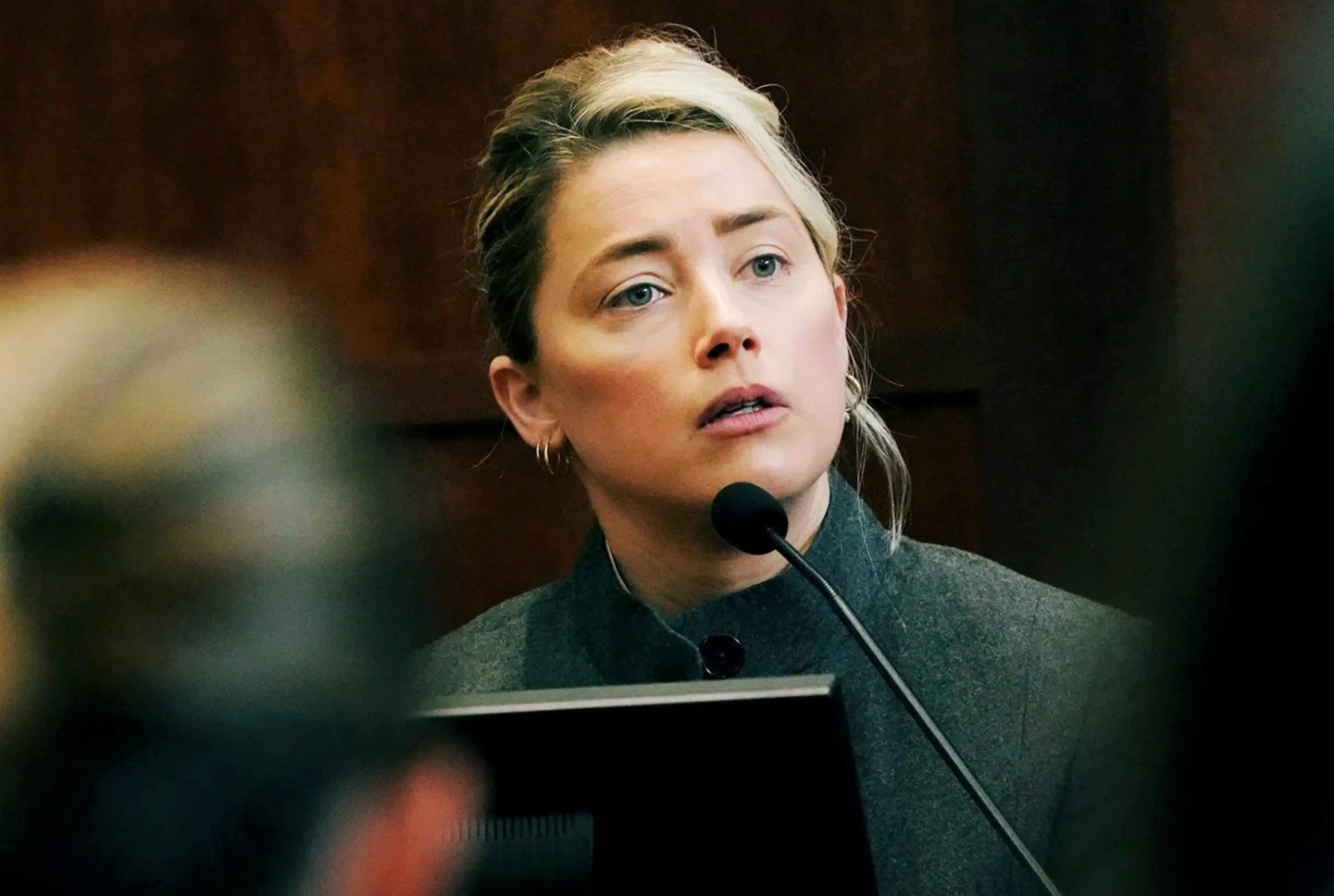 Bai xa luan khien Amber Heard bi Johnny Depp kien duoc chinh sua hinh anh