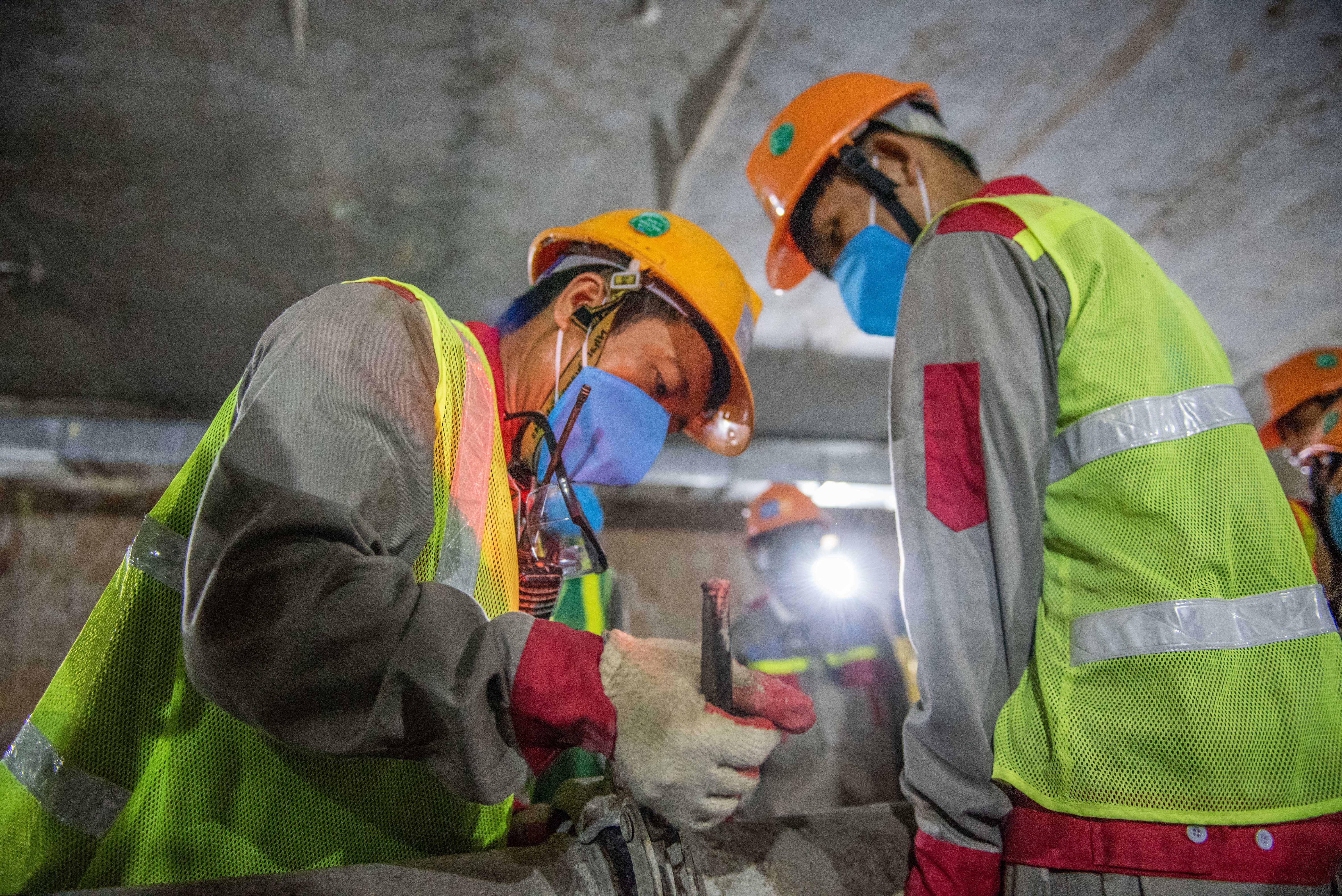 ga ngam metro Nhon - Ga Ha Noi anh 2