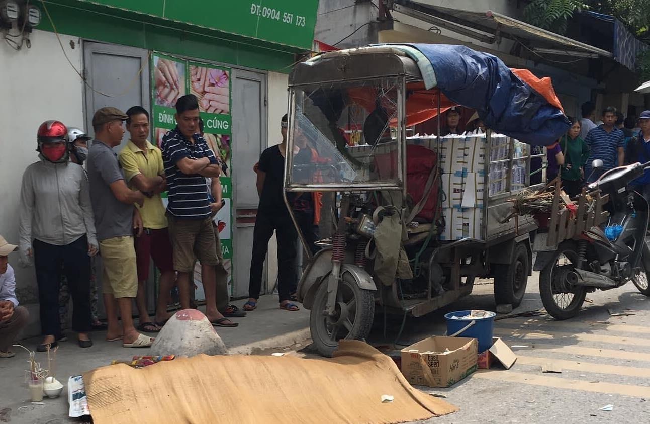 Xe ba gac de tu vong nguoi di duong hinh anh