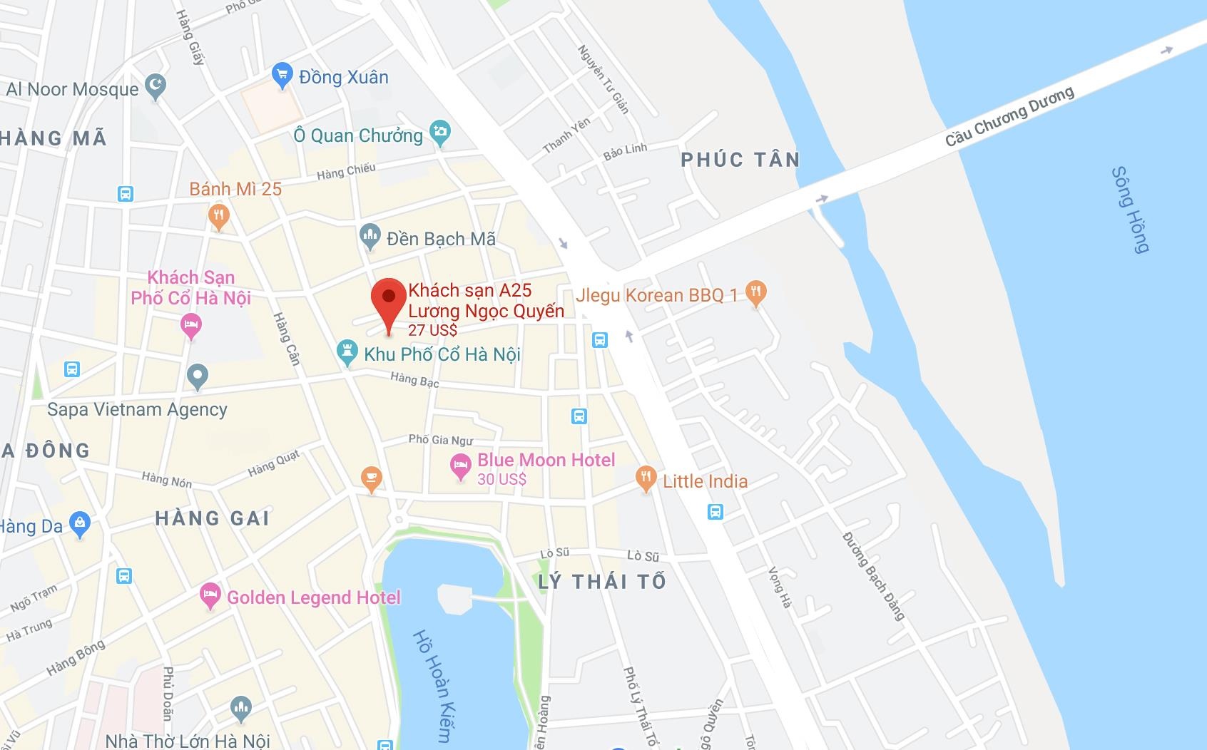 cháy ở phố cổ, khách du lịch hoảng loạn ảnh 3 chay o pho co, khach du lich hoang loan anh 3