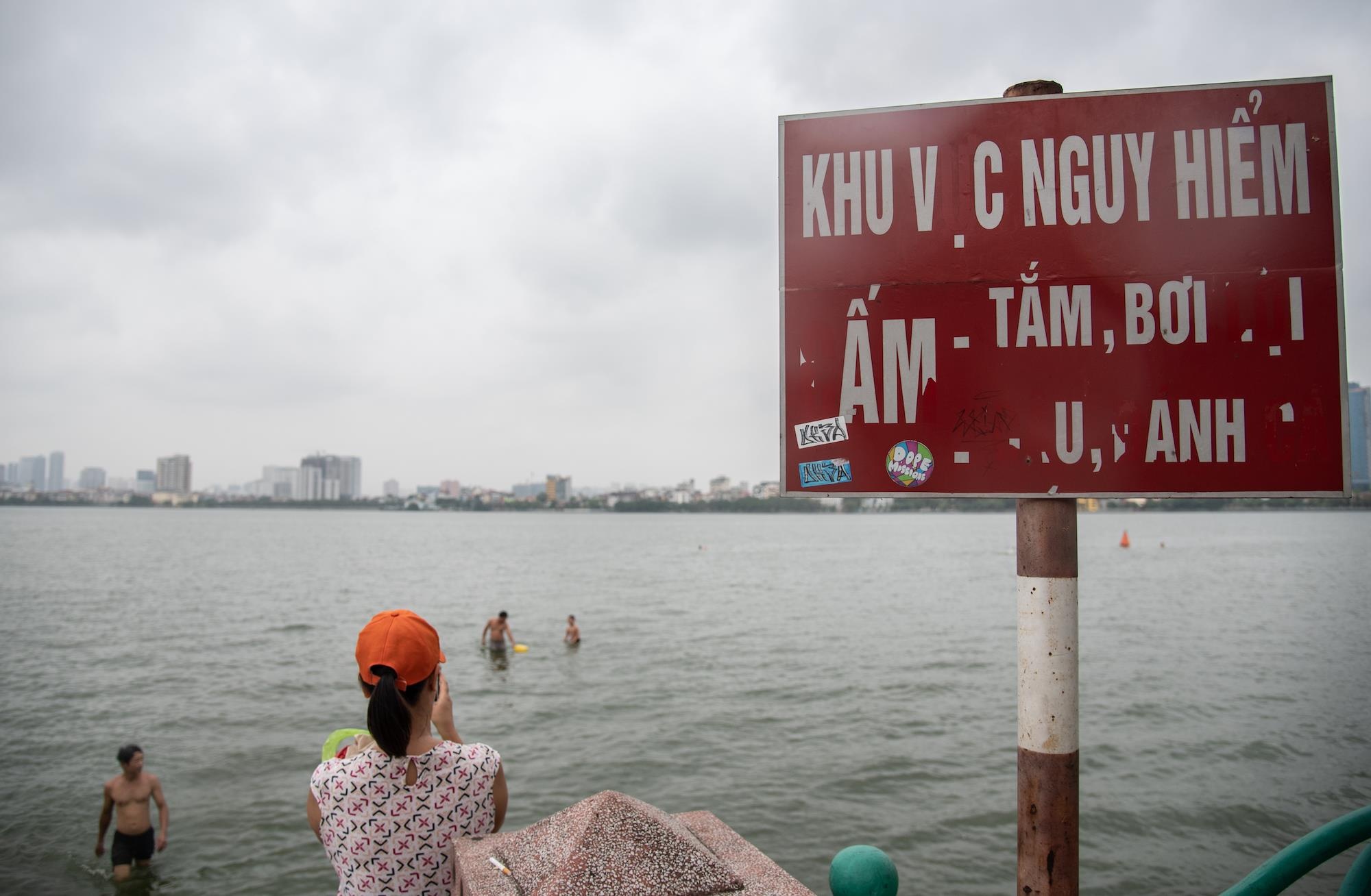 Nguoi dan giai nong tai Ho Tay anh 11