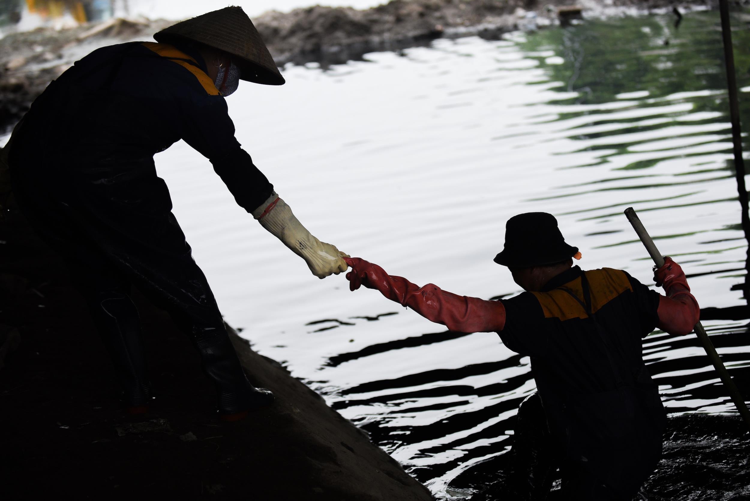 Song To Lich lai den kit sau it ngay nuoc doi mau la lam hinh anh