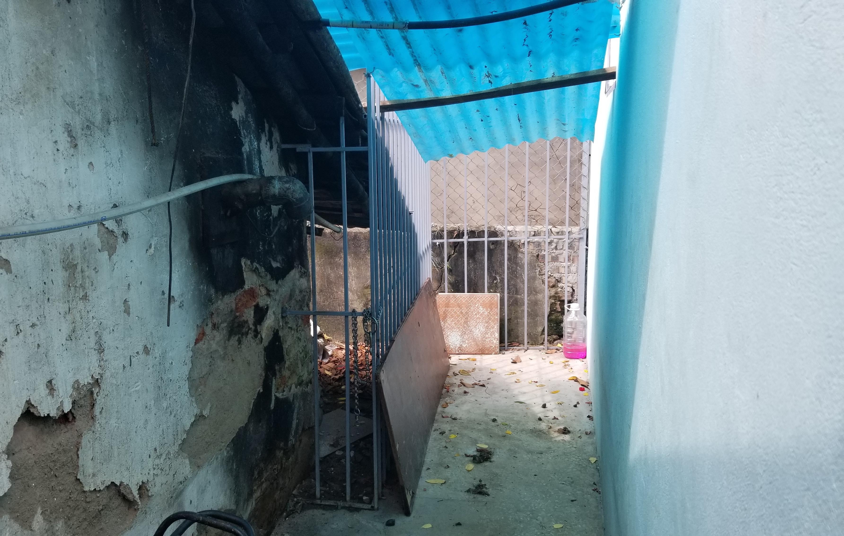 Nhân chứng kể lại vụ bà cụ bị chó nhà cắn ảnh 2 Nhan chung ke lai vu ba cu bi cho nha can anh 2