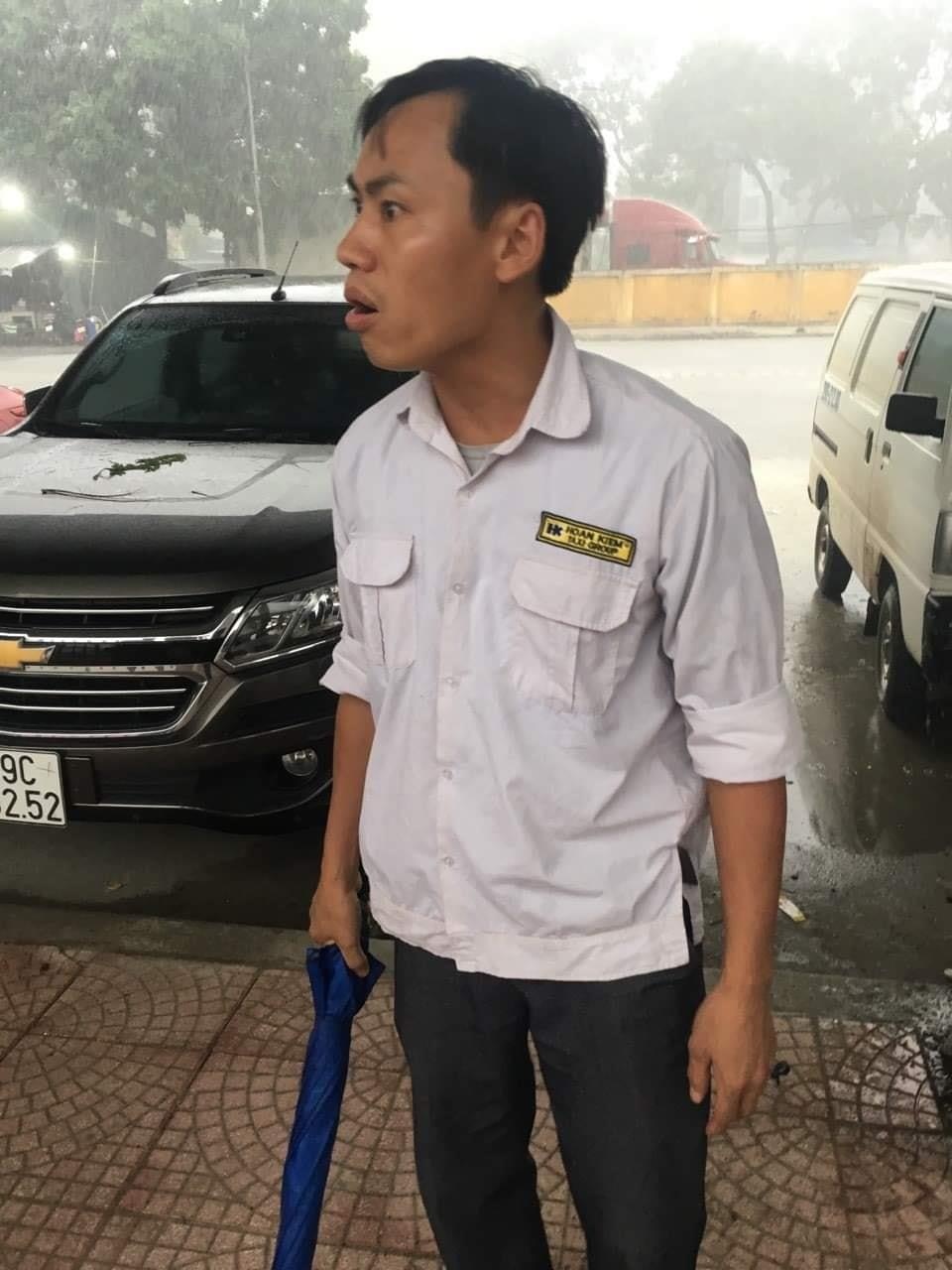 Lo danh tinh tai xe taxi danh khach anh 1