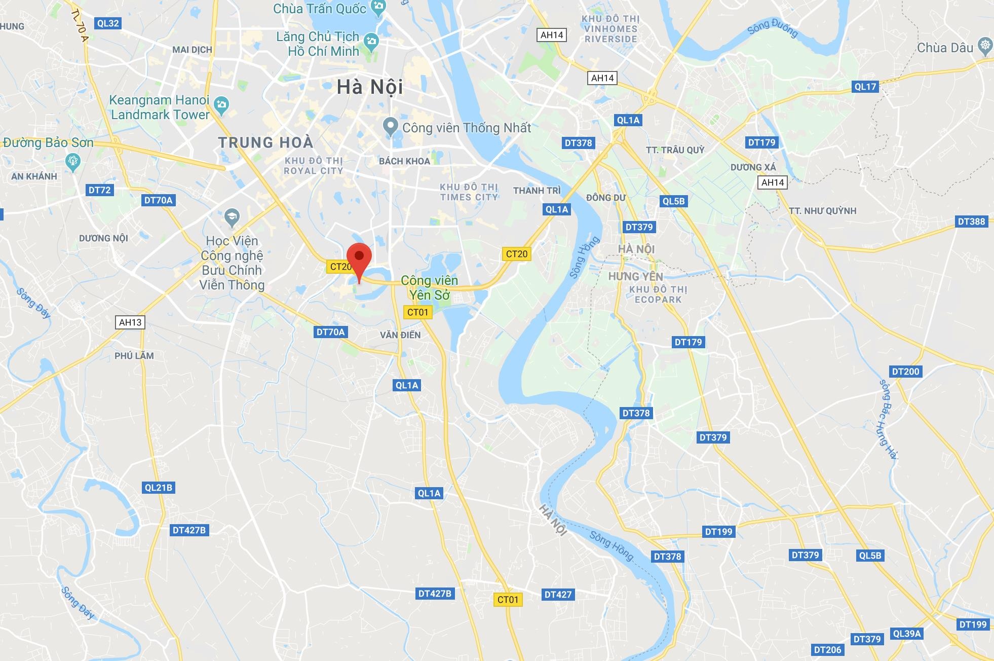 Cây đổ hàng loạt ở bán đảo Linh Đàm ảnh 3 Cay do hang loat o ban dao Linh Dam anh 3