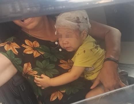 Choi lau nha roi tu tang 17 trung dau be trai 1 tuoi hinh anh