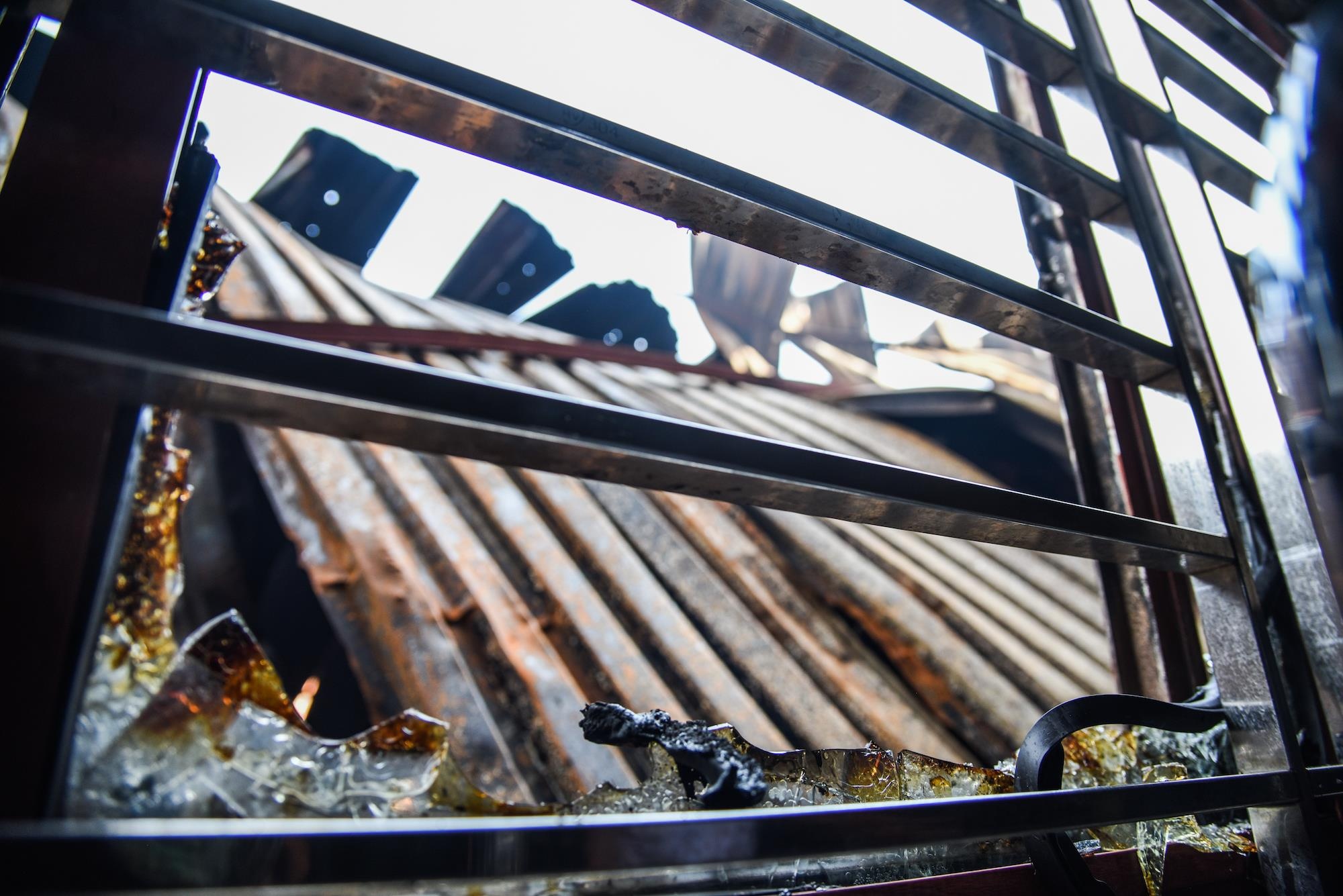 Hau qua vu chay cong ty Rang Dong anh 7