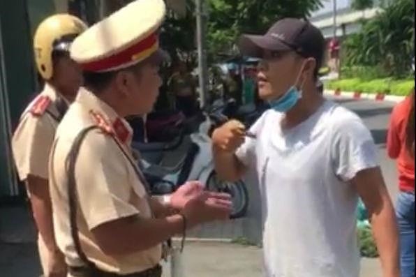 Bat tam giam 3 nguoi chong doi, lang ma CSGT hinh anh