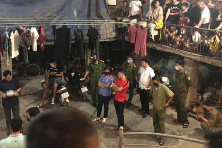 Thi the phan huy trong phong tro anh 1