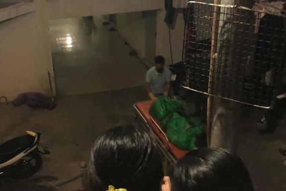 Phat hien thi the nam thanh nien chet trong tu the quy hinh anh