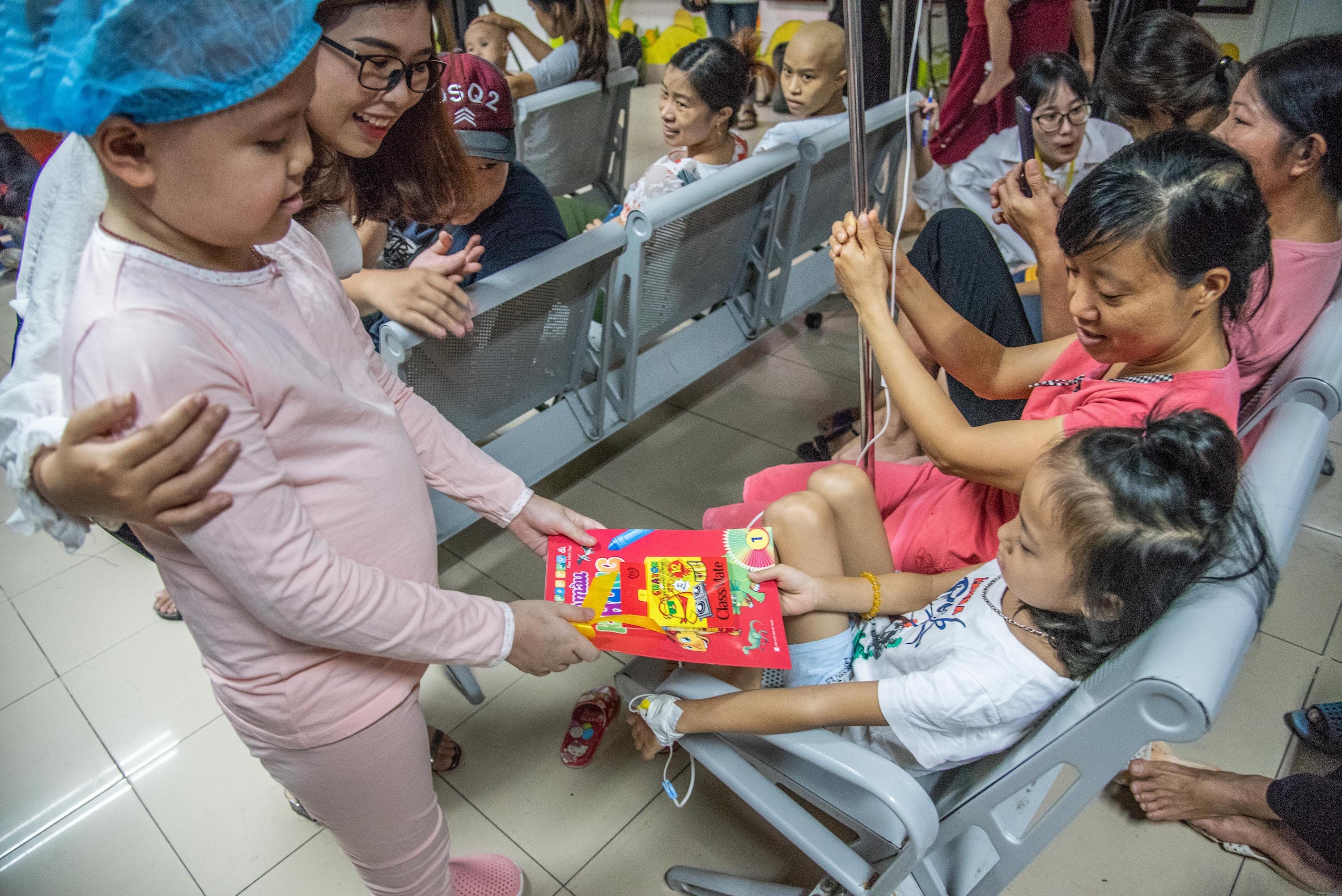 Dem du ca vi benh nhi vien K Tan Trieu anh 6