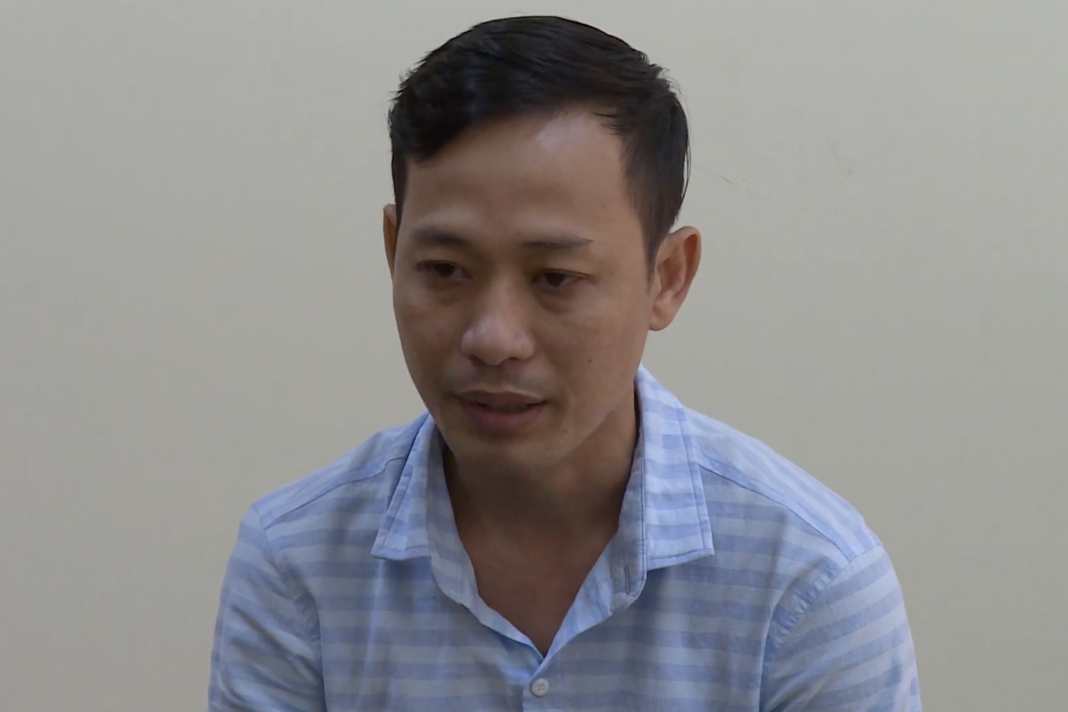 Bat qua tang massage kich duc anh 1