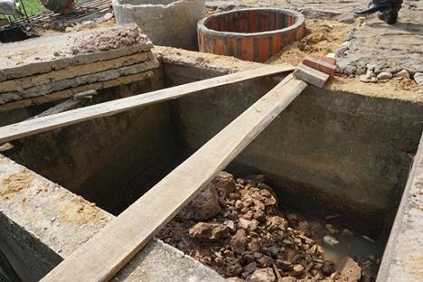 Roi xuong be phot, be trai 4 tuoi tu vong hinh anh