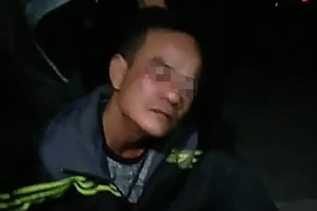 Ga trai hiep dam,  cuop tai san anh 1