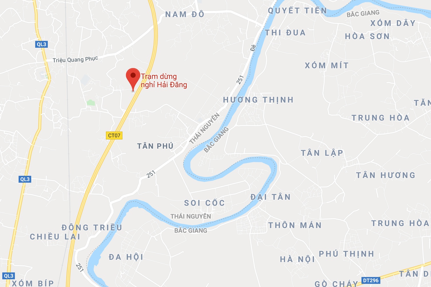 Danh nhan vien cua hang anh 2