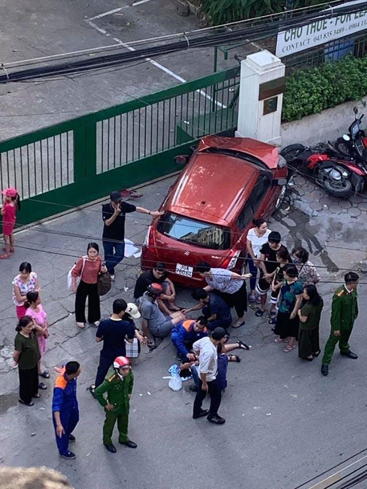 ôtô mất lái đâm 2 người ảnh 1 oto mat lai dam 2 nguoi anh 1