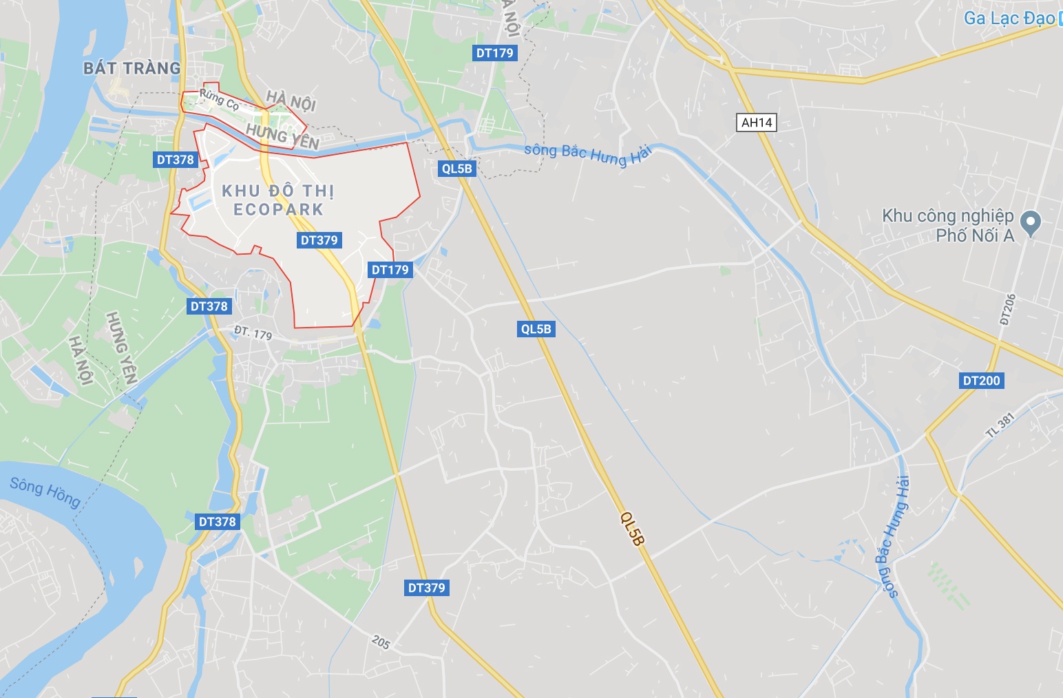 Giải cứu bé 6 tuổi chui ra ban công tầng 6 ảnh 2 Giai cuu be 6 tuoi chui ra ban cong tang 6 anh 2