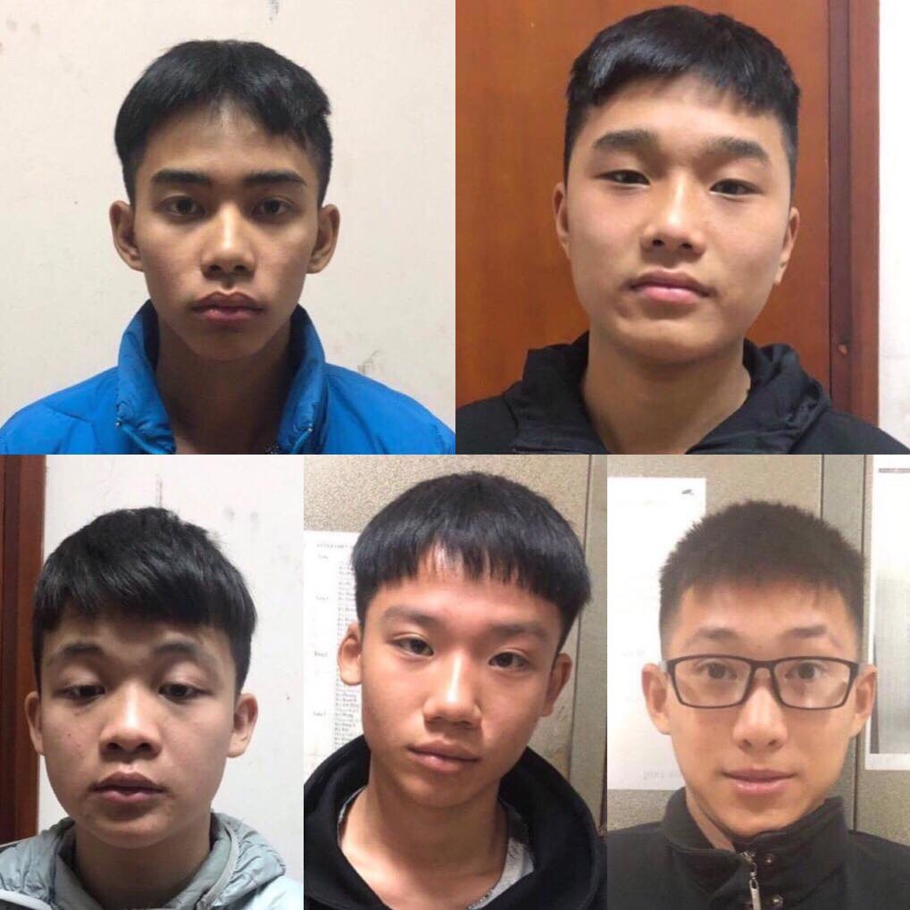 nhom thanh nien cam kiem tren pho anh 1