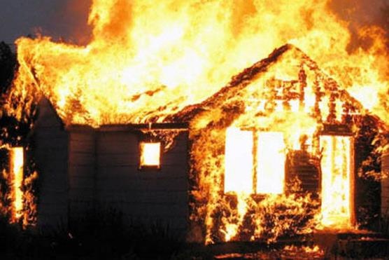 Chay nha hang luc rang sang, 4 nguoi tu vong hinh anh