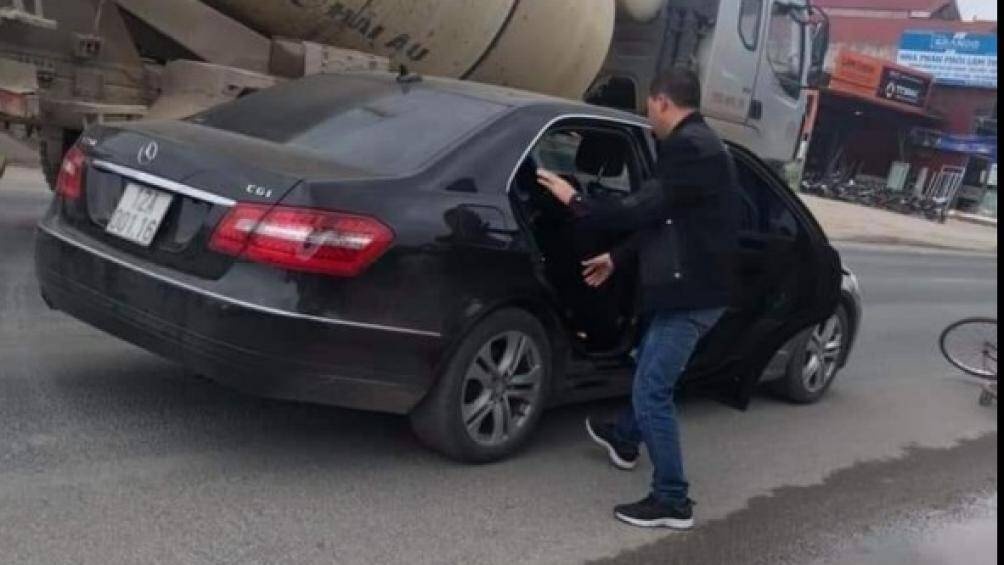 Can bo cong an say ruou gay tai nan anh 1