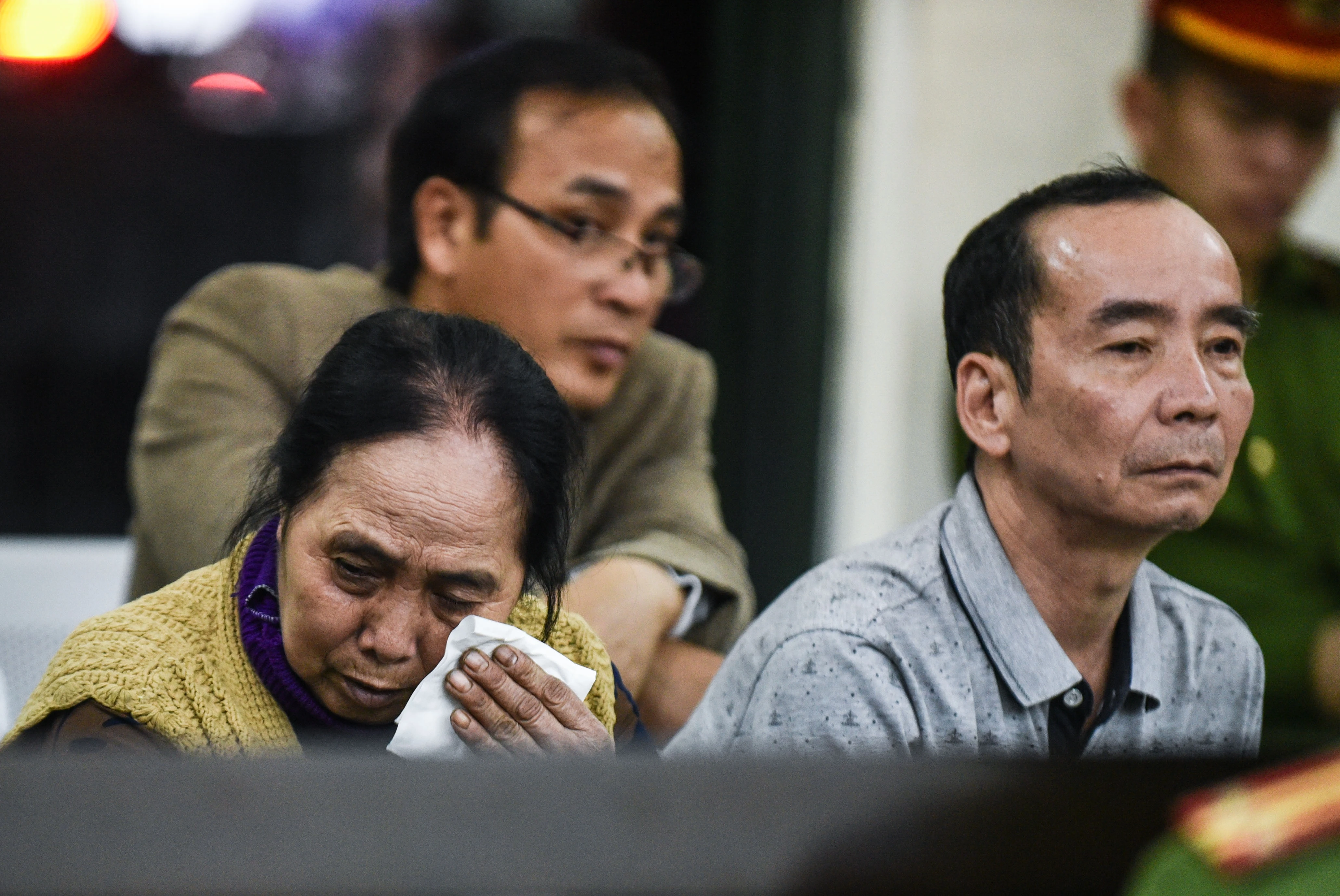 gai bay vu khong doanh nhan anh 7