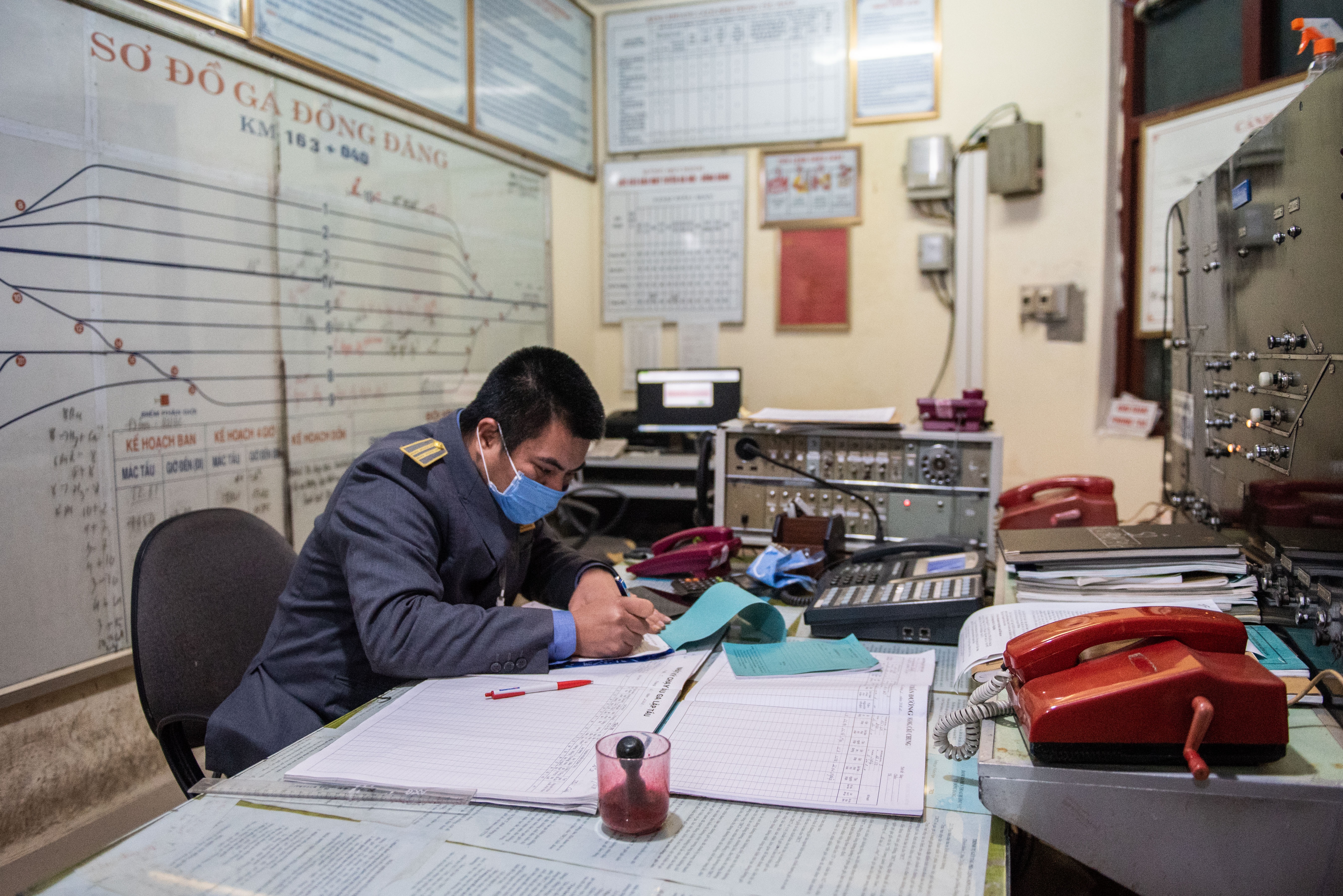 Cau chuyen ve nhan vien cua khau ga Dong Dang anh 2