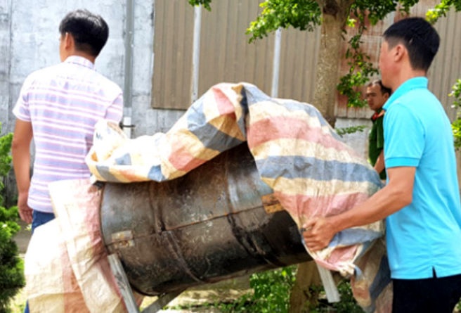 Khoi to ke giet chu no, dot xac trong thung phuy hinh anh
