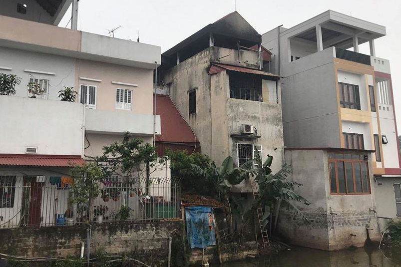 Phong hoa nha khien 3 nguoi chet anh 1