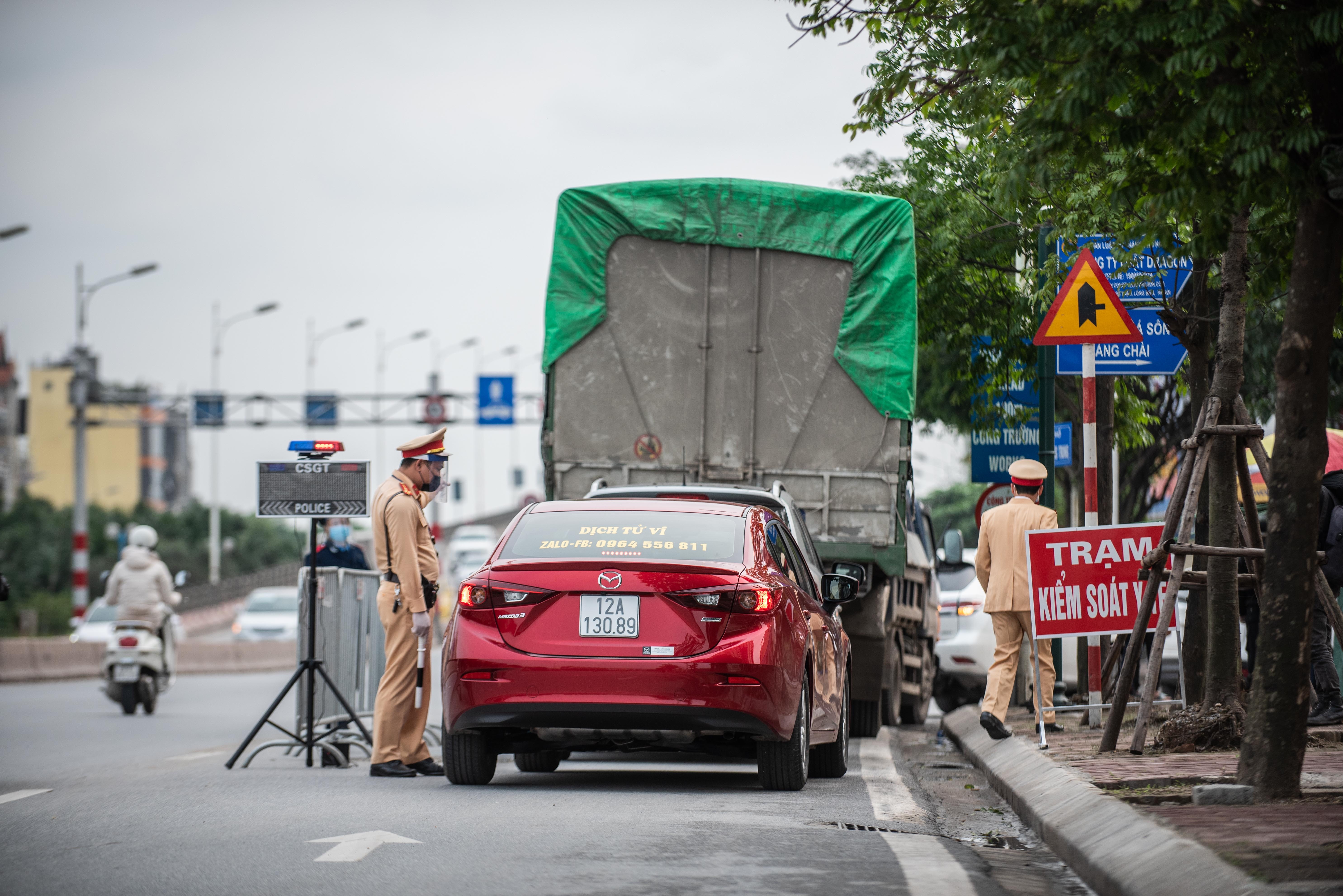 Ha Noi lap tram kiem soat y te anh 1