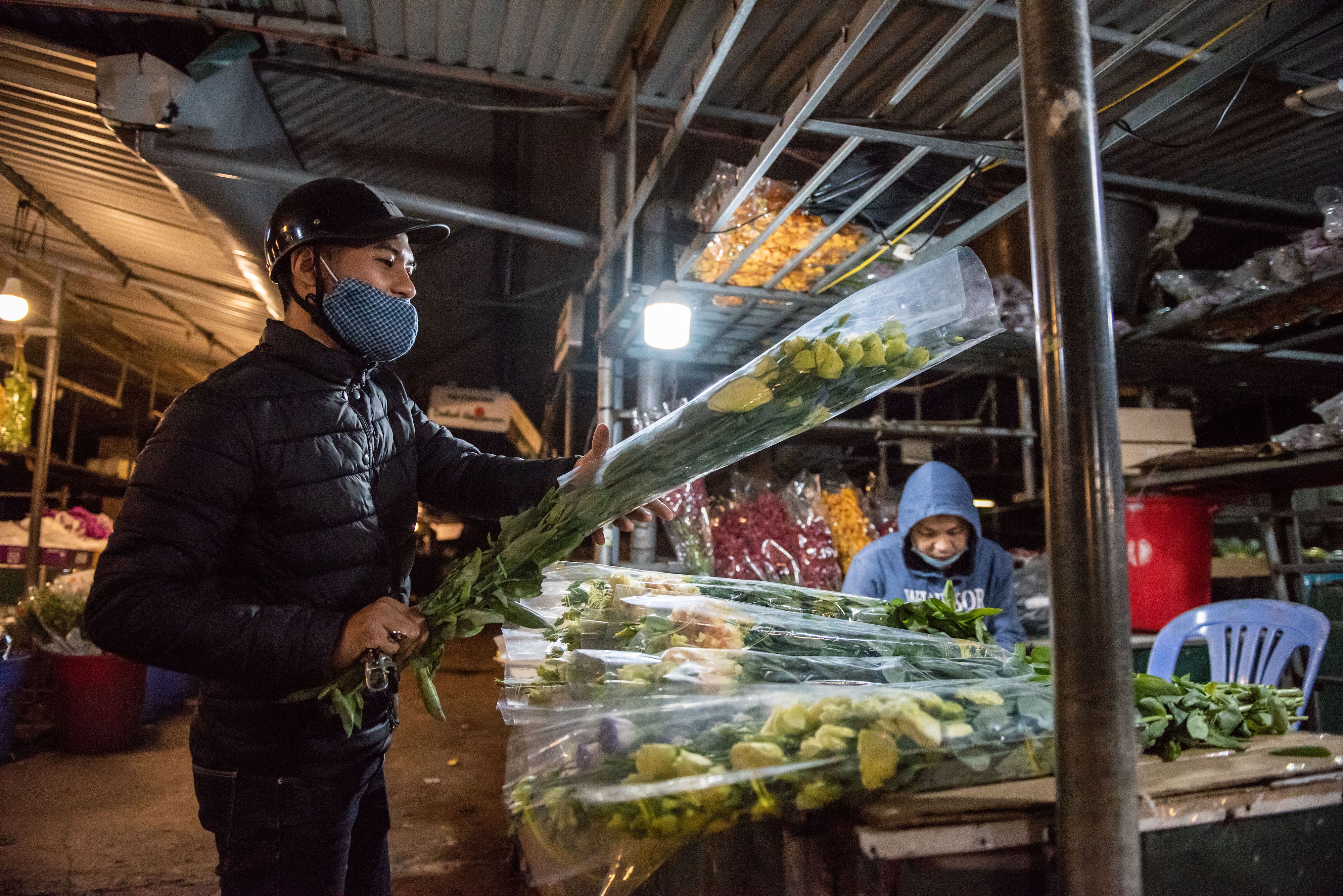 Cho hoa Quang An mo tro lai anh 8