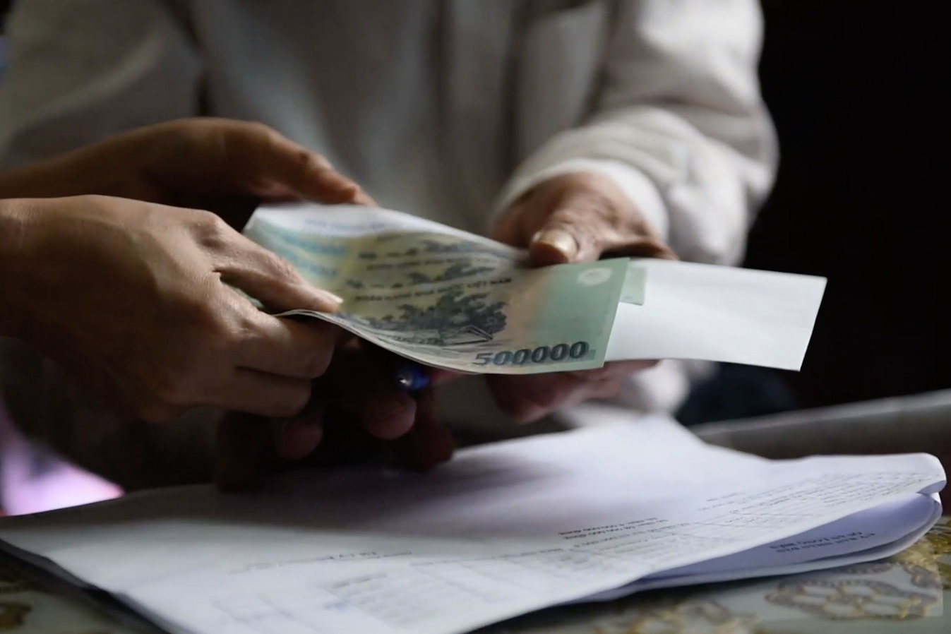 Tien tu goi ho tro 62.000 ty toi tan tay nguoi gap kho khan do dich hinh anh